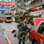 香港的士後備箱收納快速摺疊輪椅實測 比較體積與重量
